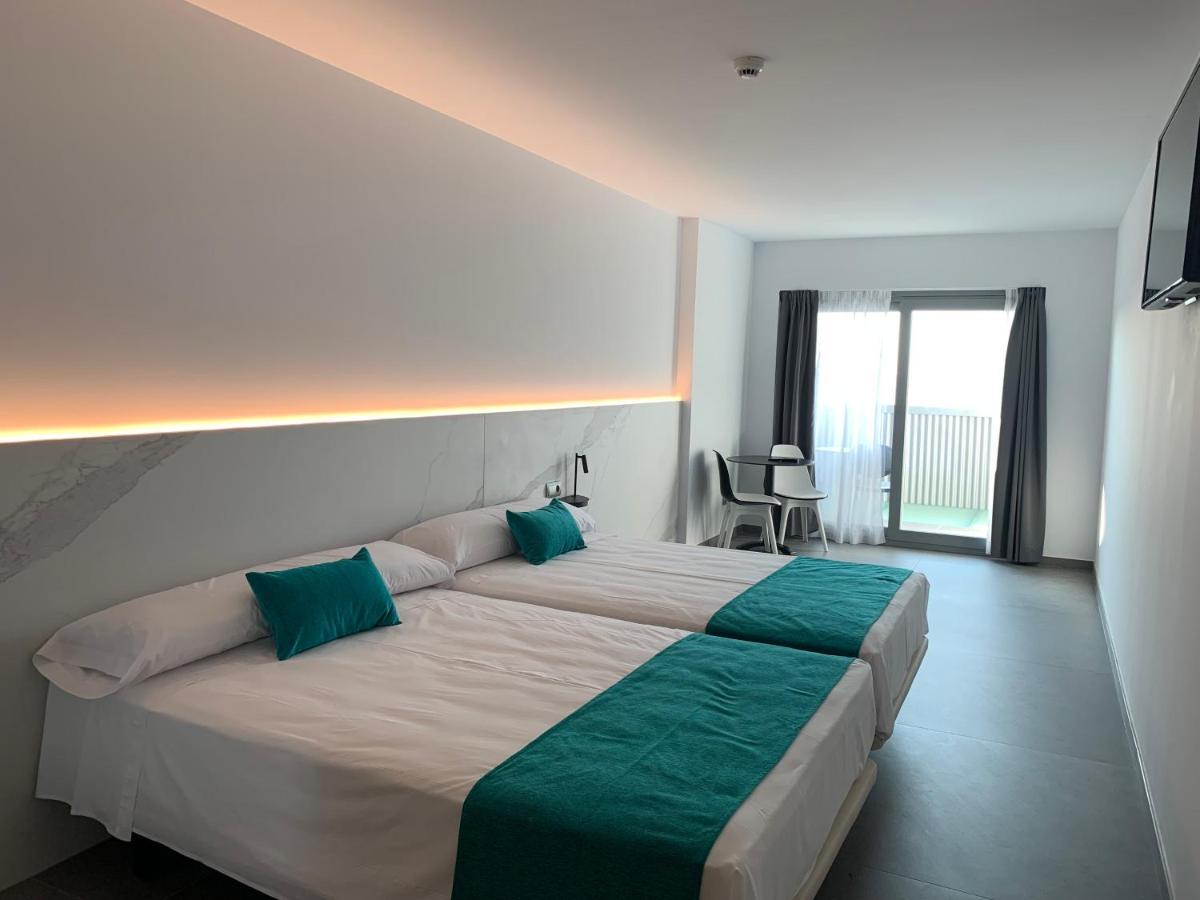 Don Angel - Adults Recommended Hotell Santa Susanna Exteriör bild