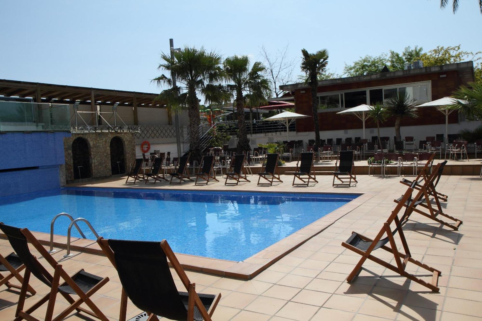 Don Angel - Adults Recommended Hotell Santa Susanna Exteriör bild
