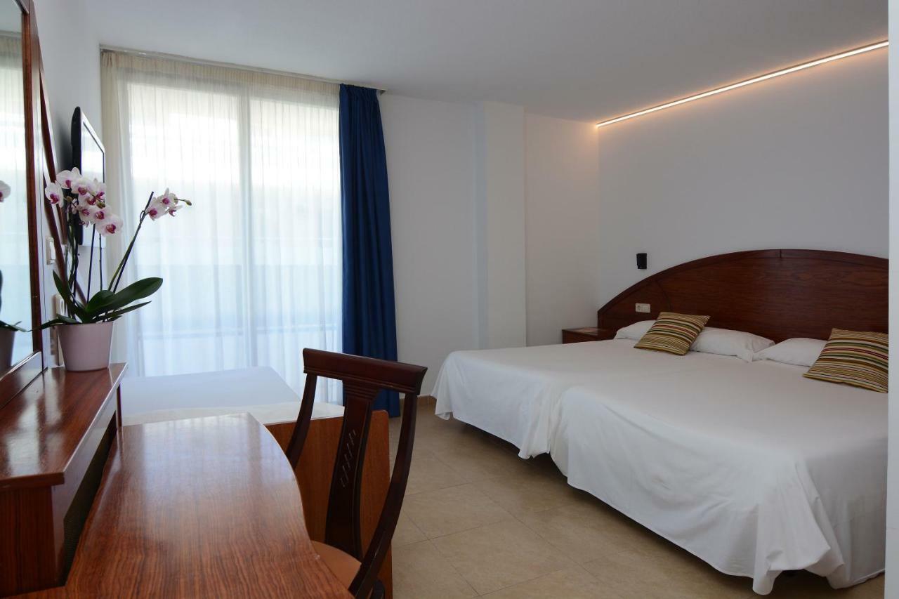 Don Angel - Adults Recommended Hotell Santa Susanna Exteriör bild